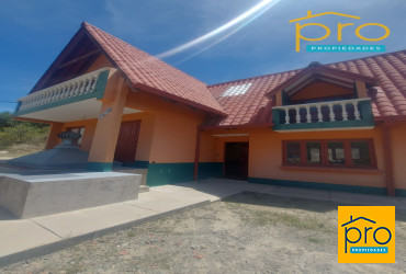 🏠 Casa 3 dormitorios en Carreras